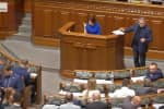 "Слуги" тішаться, а опозиція кричить "ганьба": вичерпні подробиці ухвалення скандальної судової реформи