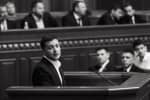 "Медовий місяць закінчився": близько чверті українців негативно ставляться до діяльності президента Зеленського – соцопитування