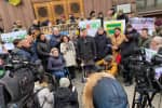 "Ми не боїмося": під ДБР зібралася акція на підтримку депутатки "ЄС" Софії Федини