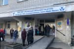Люди кричать "Ганьба!": евакуацію з госпіталю на Львівщині скасували – керівник департаменту