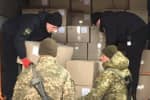 На кордоні затримали українця, який намагався вивезти 600 кг масок