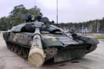 Модернізований танк Т-72 випробовують на Чернігівщині – фото