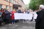 У Вінниці медики вийшли на протест через дуже малі доплати за роботу з інфікованими коронавірусом