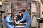 SpaceX Crew Dragon: як зустрічали астронавтів на МКС