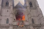 Во Франции вспыхнул пожар в соборе Святых Петра и Павла