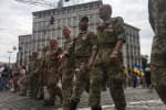 Урочистий Марш захисників України – трансляція