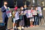 "Шкарлет должен уйти": под Кабмином устроили акцию за увольнение руководителя Минобразования