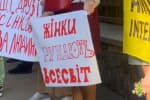 "Нет репрессиям": в Киеве прошел марш солидарности с белорусскими женщинами