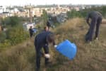 "Побачив? Прибери!": Київ долучився до Всесвітнього дня прибирання "World Cleanup Day"