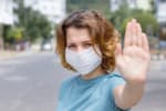 За нарушителями карантина в Украине будут следить через видеокамеры: подробности