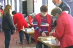 Вибори стартували у столиці: чи охоче виборці беруть участь в опитуванні від Зеленського