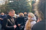"Мы хотим зарабатывать": в Ровно предприниматели вышли на протест против карантина выходного дня