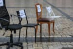 "Продолжаем бороться": в Киеве прошла акция "Пустые стулья" в поддержку украинских узников Кремля