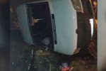 П'яний чоловік вискочив на дорогу: у Дніпрі перекинулася маршрутка з пасажирами