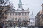 Львов, Днепр, Одессу и еще несколько городов щедро замело снегом – невероятные фото и видео