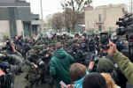 Мітинг біля каналу "НАШ": активісти вимагають закрити проросійське ТБ