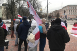 Акція до Дня солідарності з Білоруссю: учасники запалили піротехніку та принесли величезний прапор