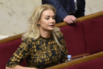 За ціною позашляховика: депутатка від "Слуги народу" прийшла в Раду з елітним годинником у діамантах – фото