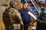 Обіцяли подорожі Європою: поліція викрила групу аферистів, яка займалася торгівлею людьми