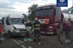 ДТП на одесской трассе: под Киевом грузовик протаранил маршрутку
