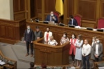 "Парламентська фракція "Голос" розкололася: реакції депутатів