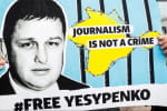 Осужденный в Крыму журналист Есипенко обратился к президенту США – фото