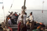 Ветераны АТО, медики и ученые отправились в поход по Днепру на казацкий фестиваль: как это было
