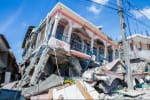 Руйнівний землетрус на Гаїті: кількість загиблих сягнула вже 1300 осіб, ще понад 5700 – поранені
