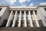 Освітні законопроєкти, інвестиції та мігранти: що планують розглядати депутати в перший робочий день