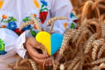 Когда вышиванка стала трендом: как одевались украинцы последние 30 лет