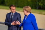 Польща має вдатися до рішучих дій аби послабити напругу у відносинах з ЄС – Макрон 