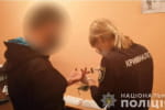 Поки мати була на роботі: в Одесі вітчим ґвалтував 7-річну падчерку