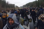 СНБО: На границе Польши и Беларуси находится до 15 тысяч мигрантов, которые официально являются туристами