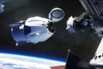 Після шести місяців у космосі астронавти місії SpaceX повернулися на Землю