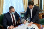 Зеленский заявил, что телефон Ермака "слушали" иностранные разведки