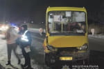 На Львівщині неповнолітній водій протаранив маршрутку – є потерпілі