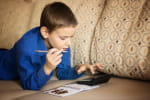 Тысячу за вакцинацию получат украинцы в возрасте 12-18 лет 