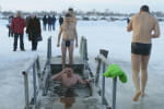 Має цілющу силу: кияни розповіли, що роблять з водою, освяченою на Водохреще