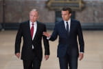Путін та Макрон провели телефонну розмову щодо України