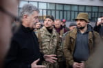 "В вашем опыте очень нуждается государство" – Порошенко призвал ветеранов АТО и ООС присоединяться к теробороне и учить молодежь
