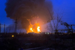 россия подгорает: в Белгороде произошел масштабный пожар на нефтебазе