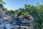окупанти випустили з РСЗВ понад 60 снарядів на житлові квартали Нікополя – є загиблі