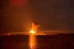 У районі Антонівського мосту прогриміли вибухи – там щось горить