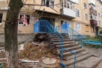 "Криють квадратами, просто розбирають усе": кореспонденти "5-го" потрапили під ворожий обстріл Бахмуту