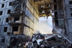 Целый подъезд сложился как карточный дом: россияне выпустили по Запорожью 16 ракет – какие последствия