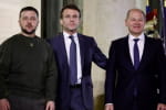 У Парижі Зеленський переконував Шольца та Макрона передати Україні далекобійну зброю та літаки – Bild