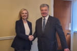 Порошенко зустрівся з Ліз Трасс: обговорили нагальні потреби ЗСУ та повоєнну відбудову України
