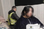 Поліція Києва затримала шахрайку, яка обіцяла знижки потерпілим від війни українцям