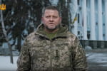 "Схиляю голову перед вашим подвигом": Залужний і Наєв привітали українських захисників із Днем ЗСУ