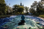 В столице снесли незаконный "храм-МАФ" УПЦ мп вблизи Десятинной церкви – видео
